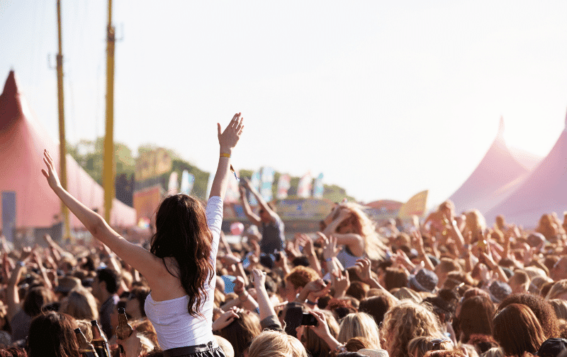 Napa Valley live music and events this weekend with people enjoying outdoor entertainment